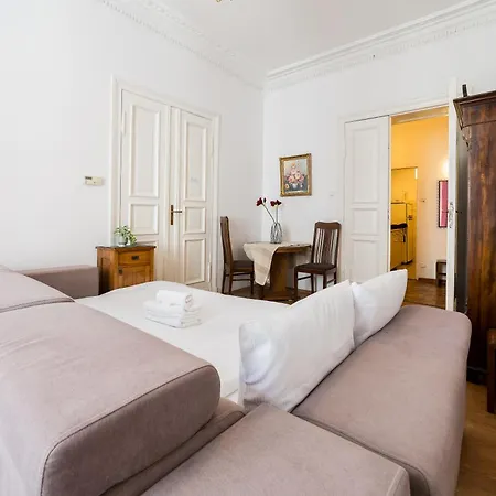 Kwiatowa Standard By Bookinghost Appartement *