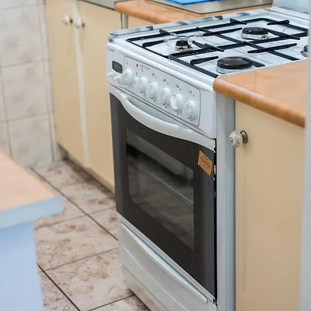 Kwiatowa Standard By Bookinghost * Posen