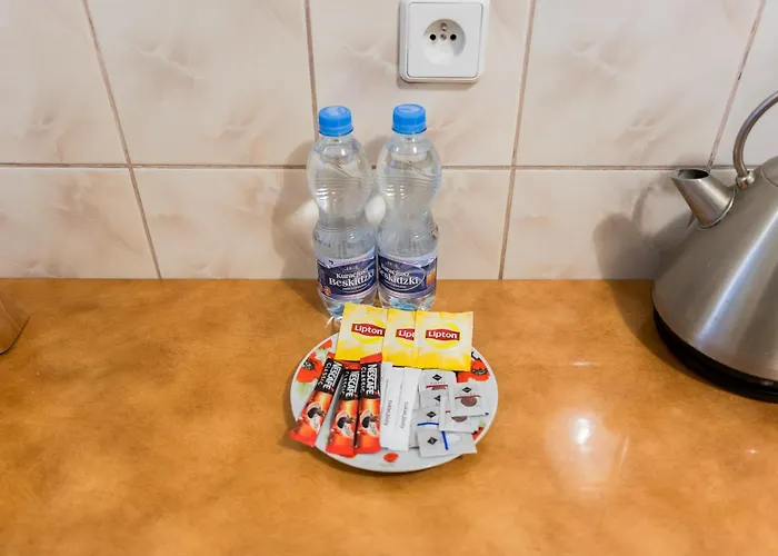 Kwiatowa Standard By Bookinghost Познань