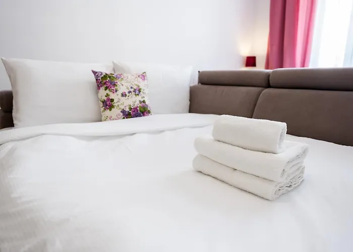 Kwiatowa Standard By Bookinghost Apartment *